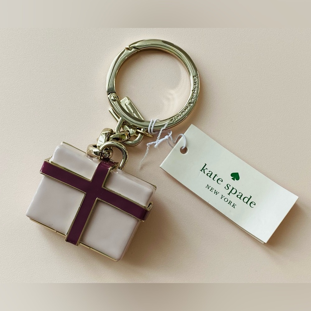 Kate Spade Gift Box Mirror Bag Charm / Keychain - Picture 2 of 11